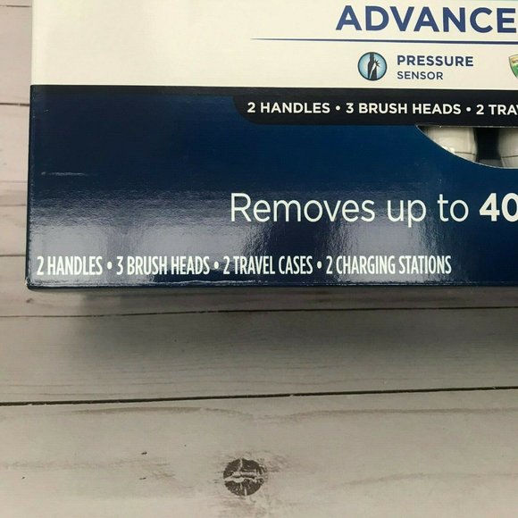 Oral-B Advanced Clean Electric Toothbrushes (2) - Picture 4 of 7